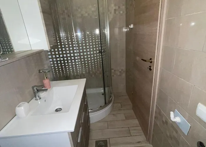 Crveni Appartement *